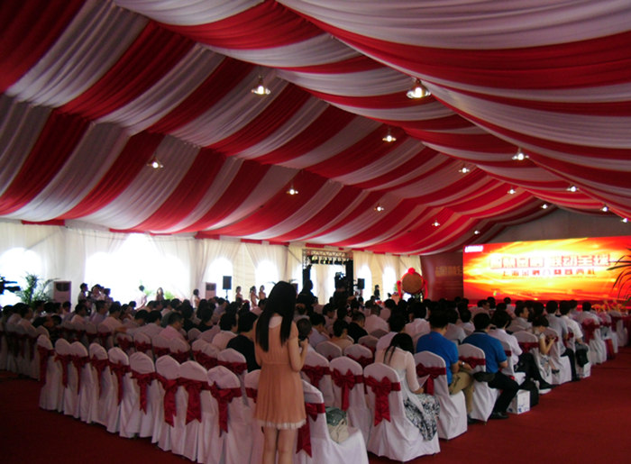 大型會(huì)展篷房應(yīng)該怎么布置？